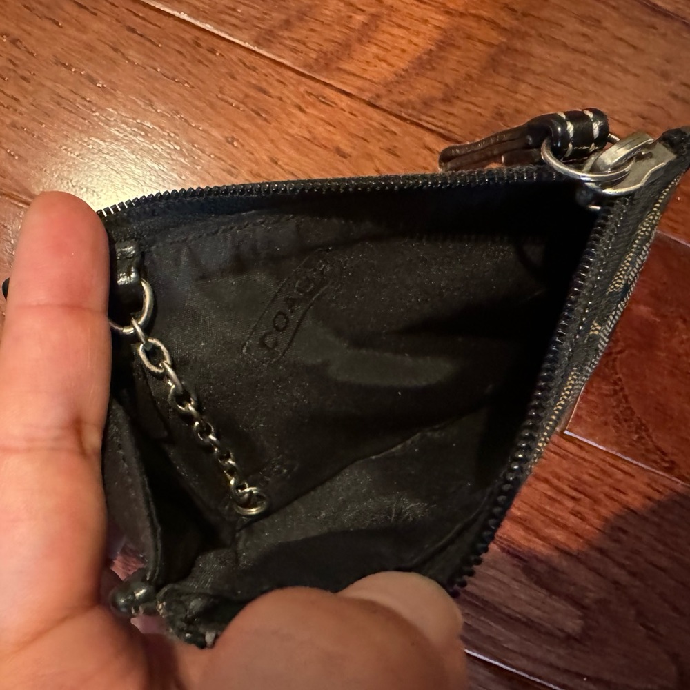 Coach Card / Key Chain Wallet - Picture 8 of 9